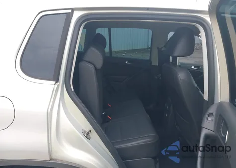 2010 Volkswagen Tiguan Wolfsburg Edition from USA, damaged, VIN WVGAV7AX3AW523825